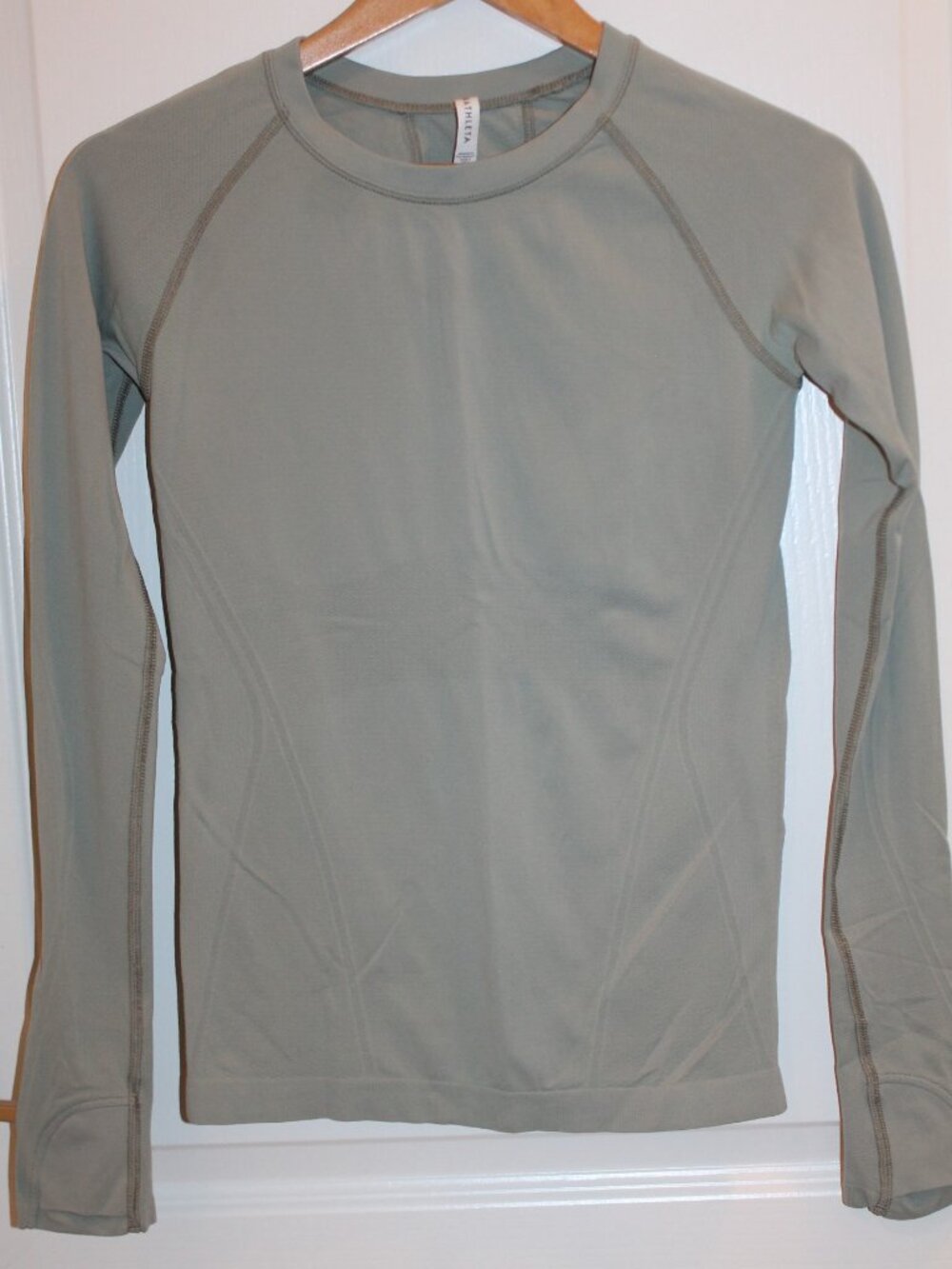 Athleta XSmall Long Sleeve Top with Thumbholes Running Training